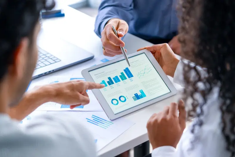 Comparing SCHD and VOO: Which ETF is the Better Investment for Wealth Growth?
