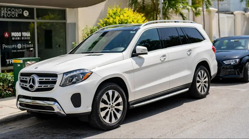 Dave Ramsey Advises Against Overspending on Funerals: A $25K Case Study