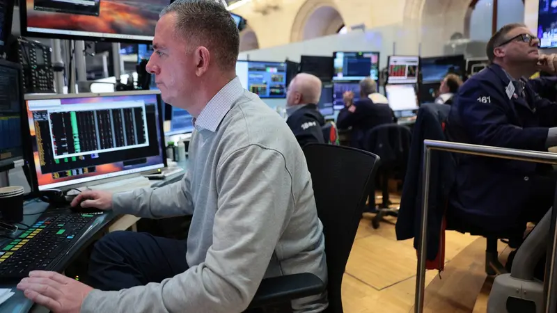 Stock Futures Climb Ahead of Iran Cease-Fire Deadline