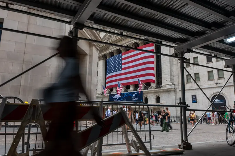 Wall Street Concerns Over Excessive Optimism Amid Record Stock Market Gains Linked to Iran Conflict