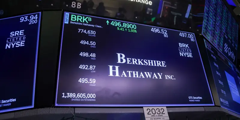 Berkshire Hathaway Likely Sold $15 Billion in Stocks Managed by Ex-Manager