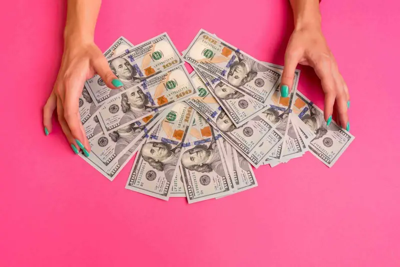 Dollar Strengthens Amid Rising US-Iran Conflict