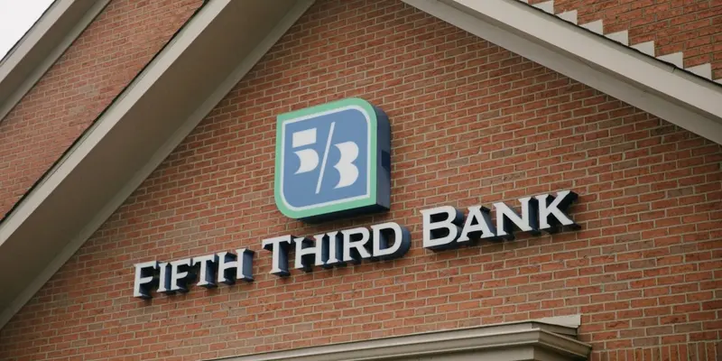 Small Banks Are Closing the Gap with Larger Competitors