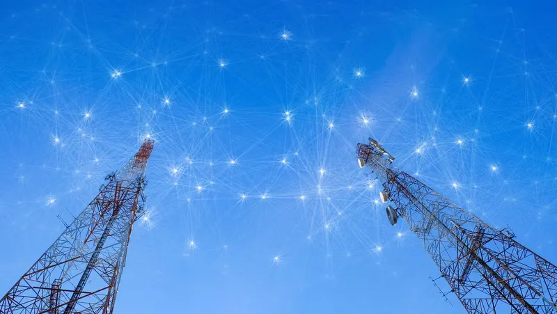 Comcast's Stock Valuation Drops to 8 Times Earnings Amid Broadband Subscriber Losses