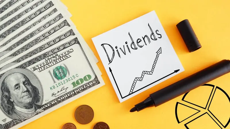 How to Earn $580 in Passive Income by Investing $5,000 in Dividend Aristocrats