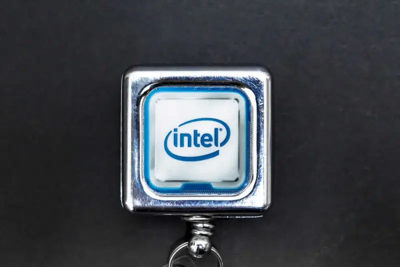 Intel's New Core Series 3 Processors: What to Do with INTC Stock?