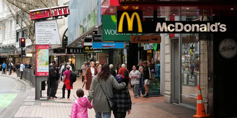 New Zealand's First-Quarter Inflation Surpasses Expectations