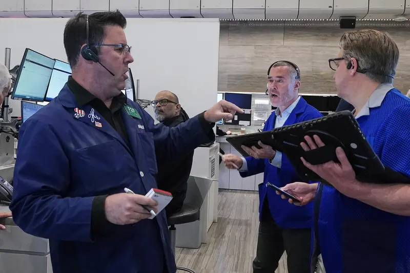 Stock Market Gains as Trump Extends US-Iran Ceasefire