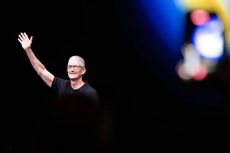 Tim Cook's Departure as Apple's CEO: A $4 Trillion Legacy for Investors